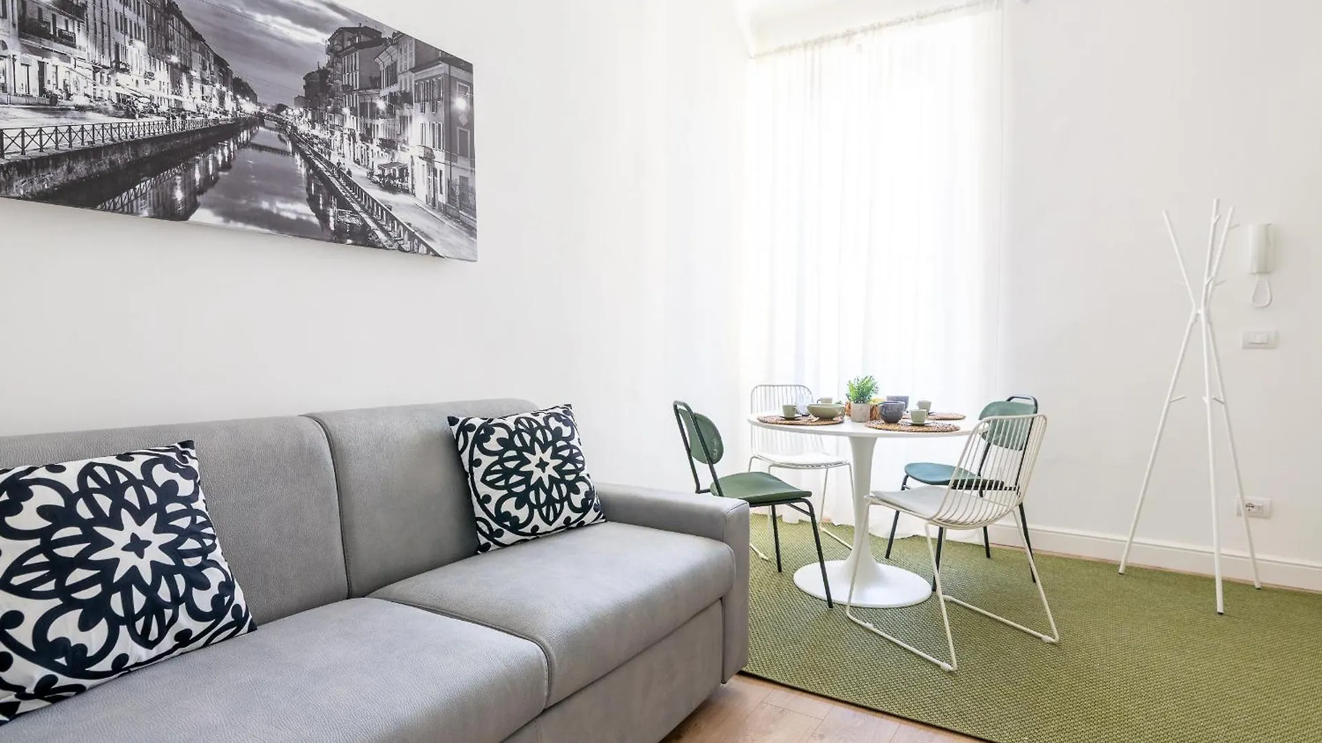 Casa Maciachini-Green Suite-M3 10 Minutes To Duomo Milan Italy
